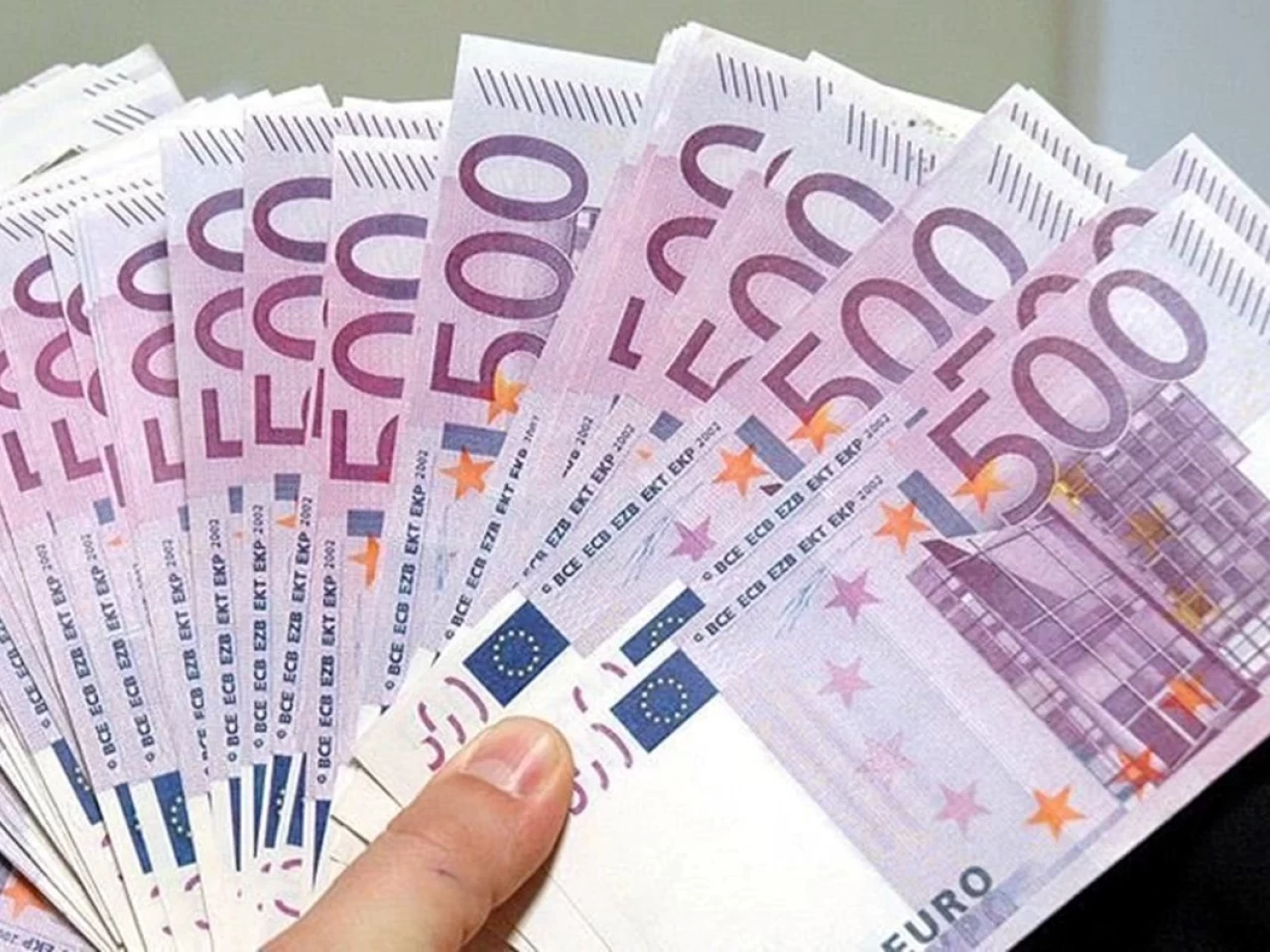Bulgaristan resmen euroya geçiyor