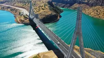 Doğunun boğaz köprüsü 10 yaşında! Bakan Uraloğlu: 3,3 milyar lira tasarruf sağladık