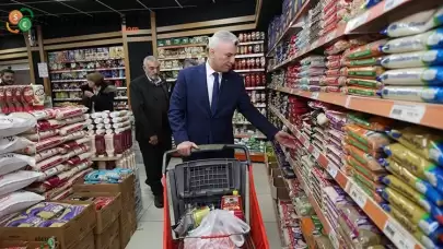 Bakan Bolat'tan boykot çağrılarına karşın alışveriş yapan vatandaşlara teşekkür