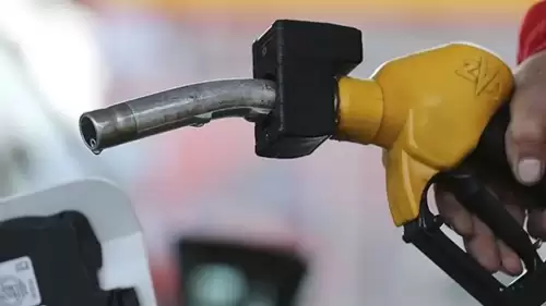 Herkes merak ediyor... Benzin, motorine indirim gelecek mi?