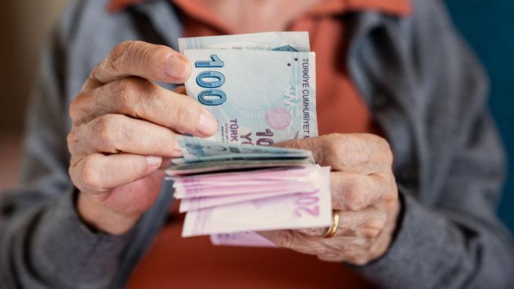 Emeklinin gözü temmuz zammı öncesi promosyonlarda! İşte en yüksek ödeme tutarı